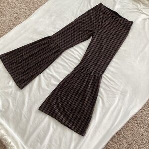 Target “Art Class” Girls Flared Sparkly Pants. Size XL(24/16)🌹